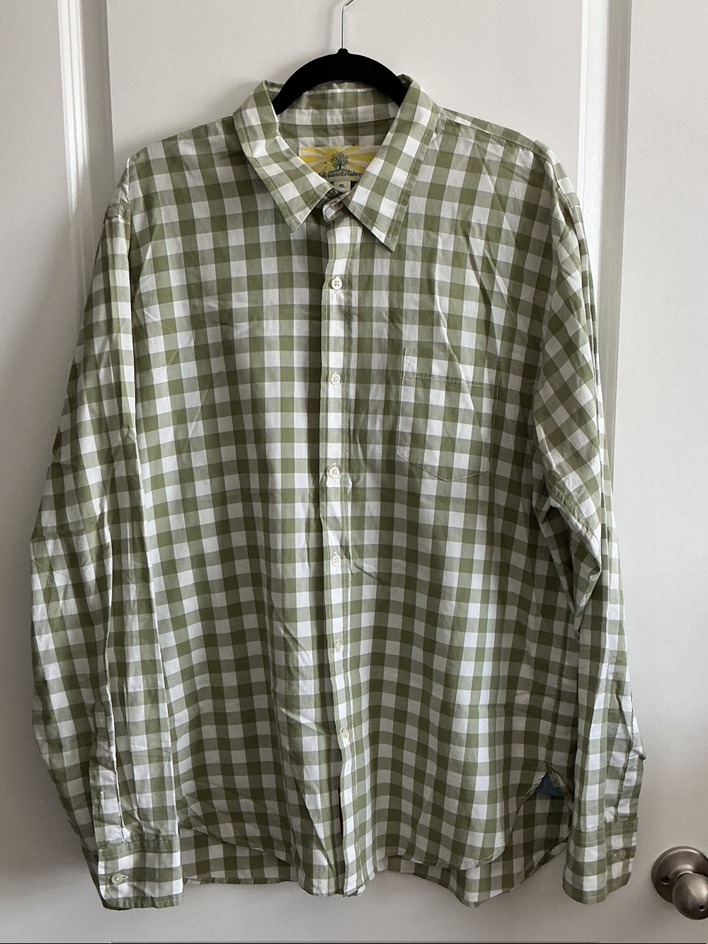 Half Moon Threadworks Men’s Light Green/White Classic Button-Down XL